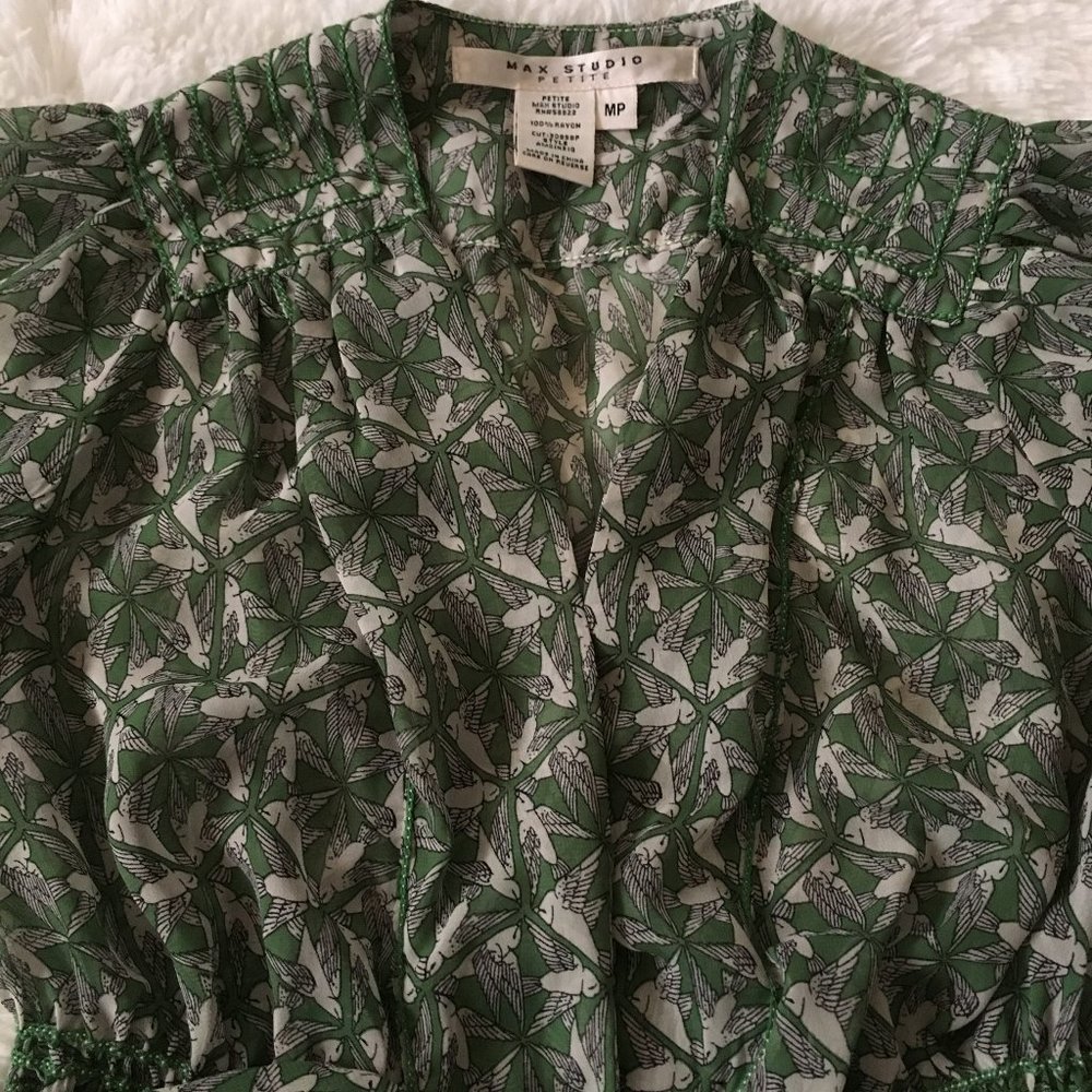 Max Studio bird pattern blouse - Picture 5 of 9